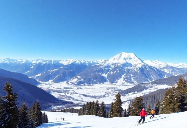 מדרונות סקי מושלגים בעמק אאוסטה עם נוף הרי האלפים ומונט בלאן ברקע